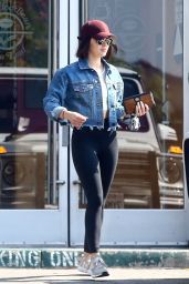  Lucy Hale at Coffee Bean & Tea Leaf in Studio City 06/03/2019