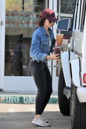  Lucy Hale at Coffee Bean & Tea Leaf in Studio City 06/03/2019