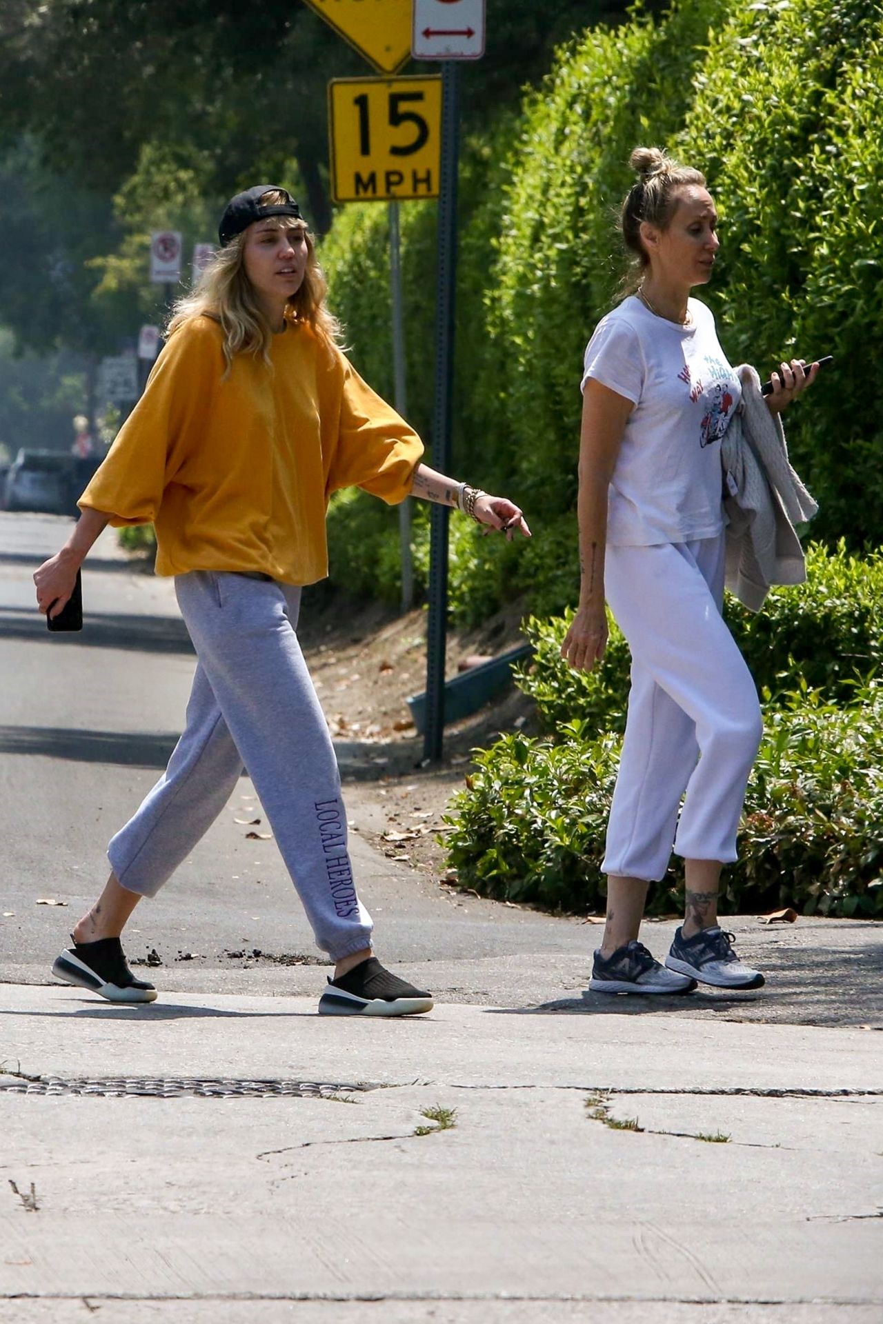 https://celebmafia.com/wp-content/uploads/2019/06/miley-cyrus-with-her-mom-out-in-los-angeles-06-05-2019-7.jpg