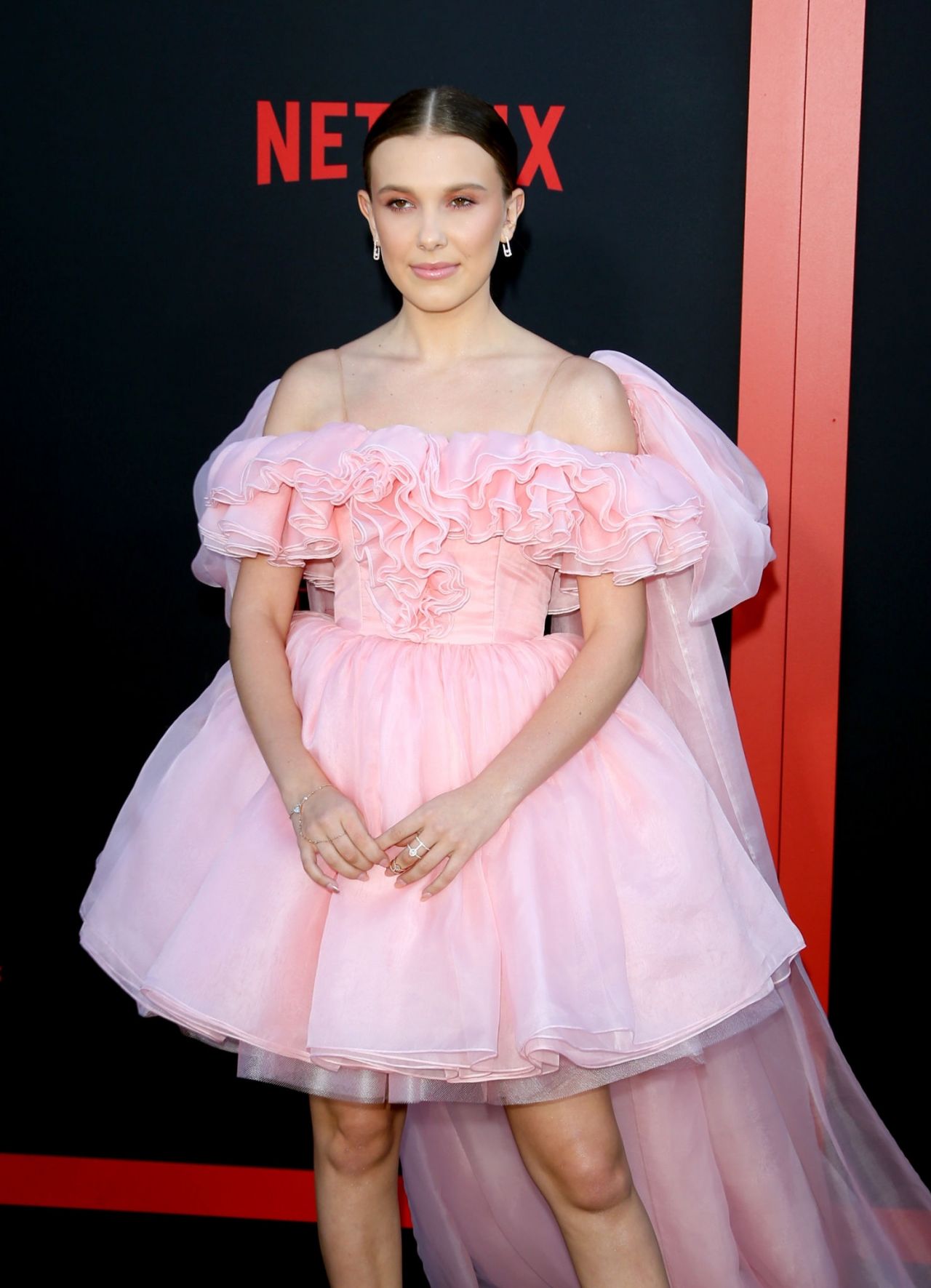 Millie bobby brown pink dress