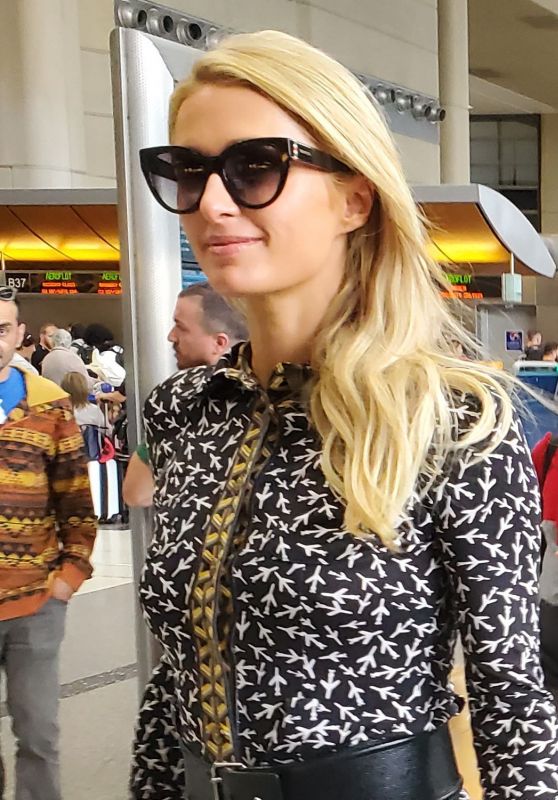 Paris Hilton Catch a Flight for Europe - LAX in LA 06/24/2019