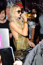 Paris Hilton - Nightlife