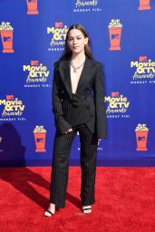 Victoria Pedretti – 2019 MTV Movie & TV Awards in LA