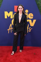 Victoria Pedretti – 2019 MTV Movie & TV Awards in LA