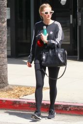 Ashlee Simpson - Leaving the Gym in Studio City 07/22/2019