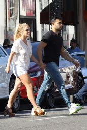 Britney Spears - Le Pain in Beverly Hills 07/12/2019