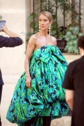 Celine Dion -Photo Shooting in the Streets of Paris 06/30/2019