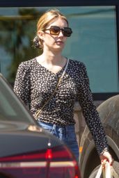 Emma Roberts - Outside Gelson