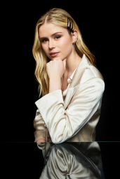 Erin Moriarty - Pizza Hut Lounge Portraits at SDCC 2019