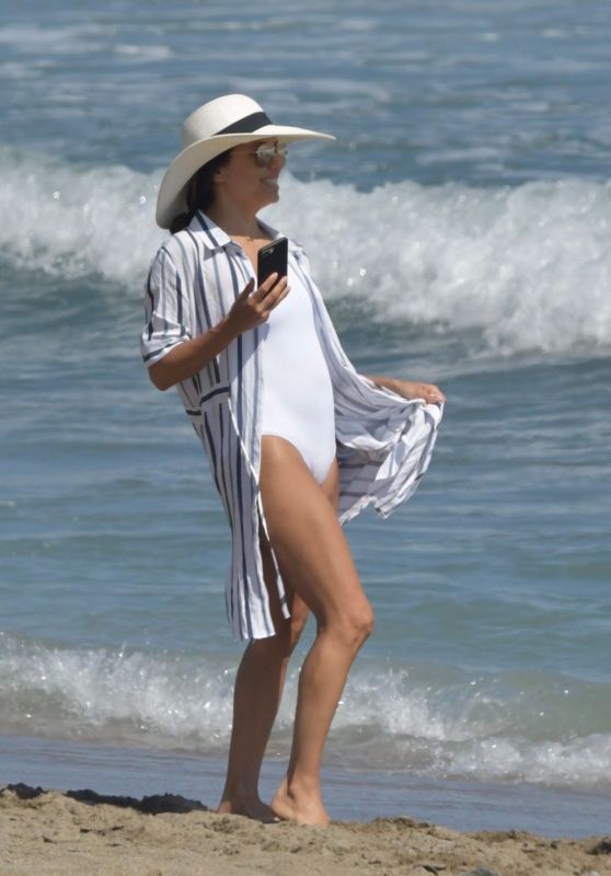 Eva Longoria at the Beach in Marbella 07/09/2019