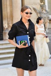 Gigi Hadid - Outside the Valentino Haute Couture Fall/Winter 2019 2020 Show in Paris 07/03/2019