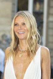 Gwyneth Paltrow - Valentino Haute Couture Fall / Winter 2019 2020 Show in Paris