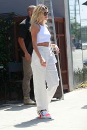 Hailey Rhode Bieber Summer Street Style 07/28/2019