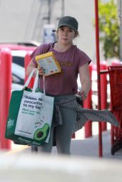 Hilary Duff - Shopping at Trader Joes in Studio City 07/17/2019