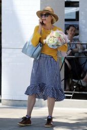 Julie Bowen Casual Style - Leaving Joan