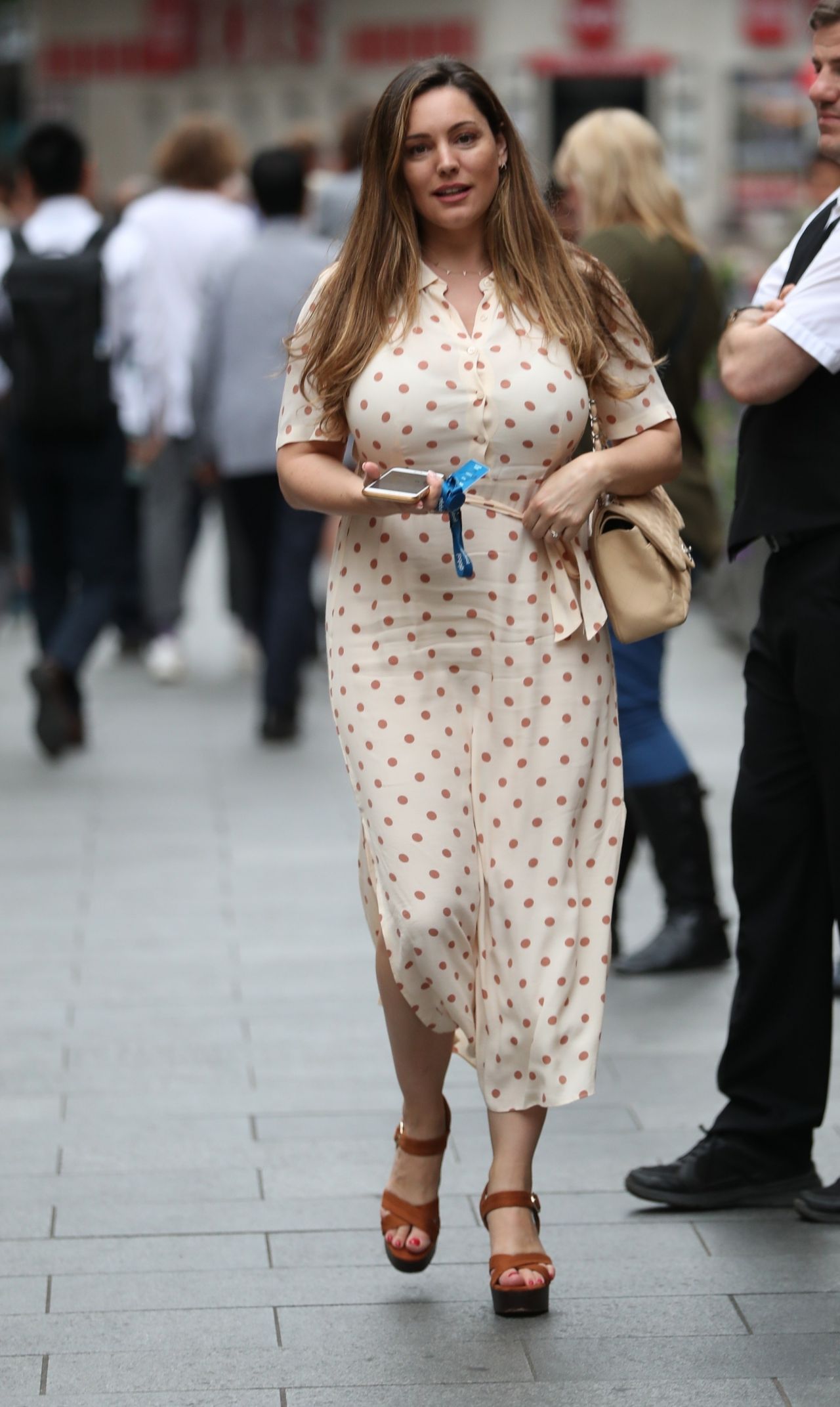 Kelly Brook - Leaving Heart FM Studios in London 07/09/2019 • CelebMafia