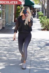 Khloe Kardashian in Spandex at Bagel Shop in Beverly Hills 07/23/2019