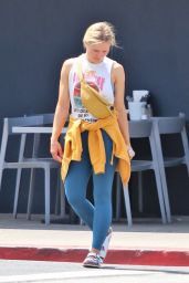 Kristen Bell - Leaving the Gym in LA 07/09/2019