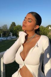 Kylie Jenner - Social Media 07/04/2019