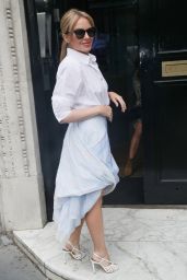 Kylie Minogue - Arrives at Kiss FM in London 07/09/2019