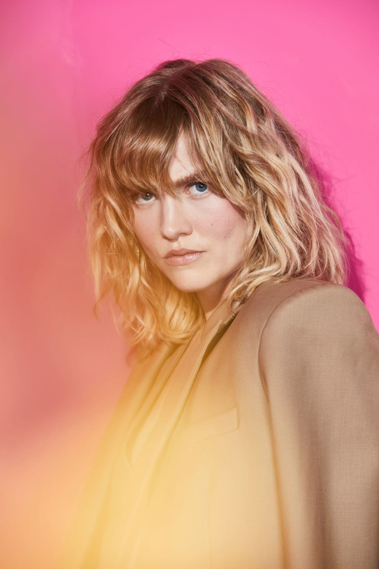 Maddie Hasson - Pizza Hut Lounge Portraits at SDCC 2019 • CelebMafia