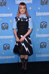 Maisie Williams – EW Comic Con Party in San Diego 07/20/2019