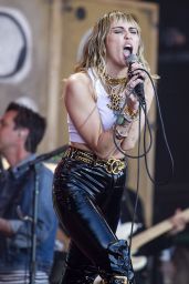 Miley Cyrus - Performs on the Pyramid - Glastonbury Festival 06/30/2019
