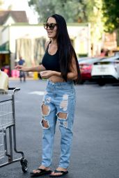 Nikki Bella Street Style - Grocery Shopping in Los Angeles 07/29/2019