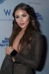Olivia Culpo - 2019 Sports Illustrated Swimsuit Runway Show in Miami