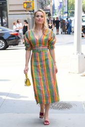 Rebecca Rittenhouse - Outside BUILD in NYC 07/29/2019