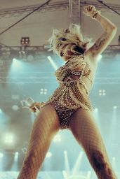 Rita Ora - Performing at Ruisrock 2019