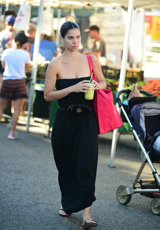 Roselyn Sanchez - Shopping at the Farmers Market in Studio City 07/28/2019