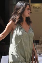 Selena Gomez Summer Street Style - Rome 07/22/2019