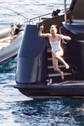 Sophie Turner on Yacht in Italy 07/15/2019 • CelebMafia