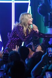 Taylor Swift - Performs in New York 07/10/2019