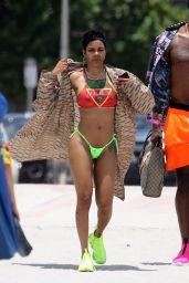 Teyana Taylor in Bikini - Beach in Miami 07/04/2019