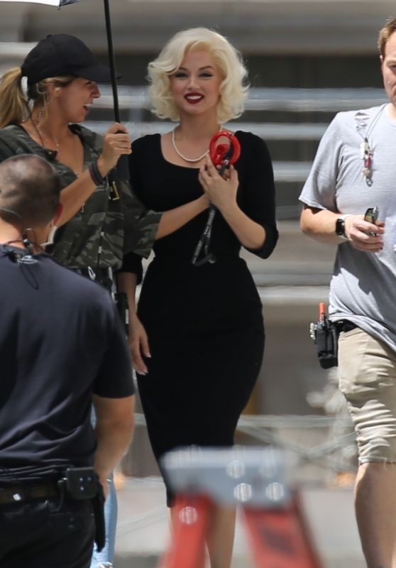 Ana de Armas - "Blonde" Set in LA 08/29/2019