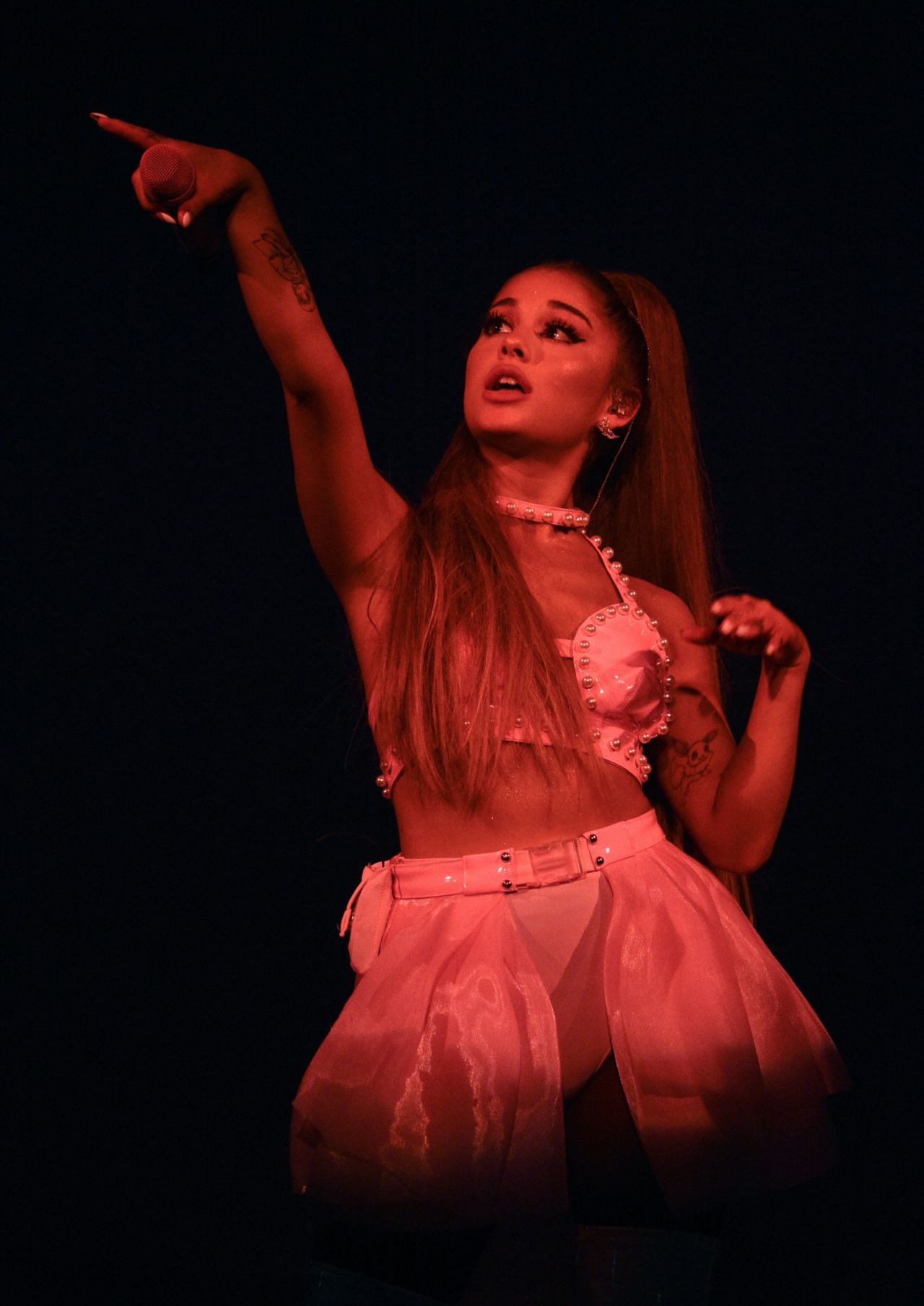 Ariana Grande Performs Live at the "Sweetener World Tour" in London