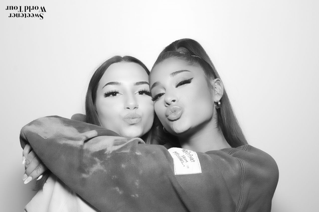 Ariana Grande - Sweetener World Tour Meet & Greet in London • CelebMafia