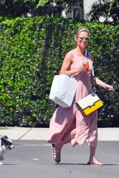 Brie Larson With Her Dogs - West Hollywood 08/12/2019