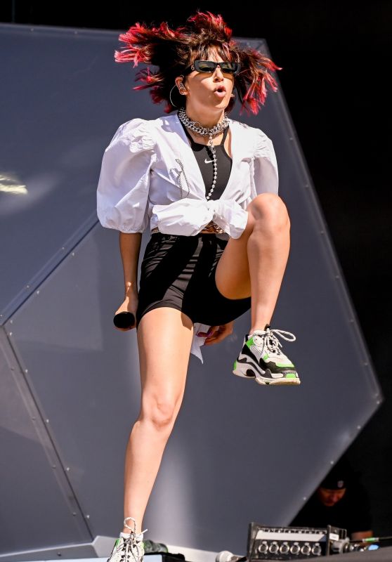 Charli XCX - Performing Live at Reading Festival 2019
