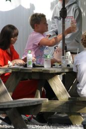 Dakota Johnson and Chris Martin - Having Lunch in The Hampton