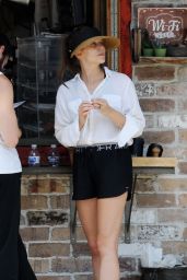 Elizabeth Olsen Shows Off Her Legs - Grocery Shopping in Sherman Oaks 08/04/2019