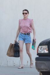 Emma Roberts at a Gas Station in Los Feliz 08/23/2019