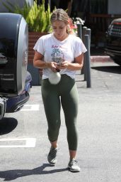 Hilary Duff in Tights 08/21/2019