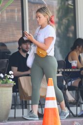 Hilary Duff in Tights 08/21/2019