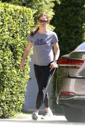 Jennifer Garner in Casual Outfit - Los Angeles 08/25/2019