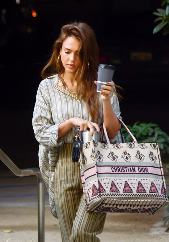 Jessica Alba - Arriving at Her Office in LA 08/26/2019
