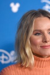 Kristen Bell - Disney D23 Expo in Anaheim 08/24/2019 • CelebMafia