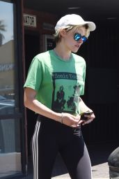 Kristen Stewart - Out in LA 08/04/2019